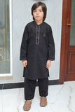 Product category: Kameez Shalwar Fabric:Blended (100% Cotton) Color:Black Collection:EID2-23 Premium fabric (Wash-n-Wear) kameez shalwar with machine-embroidered neckline&Bane/Collar. Disclaimer:*Due to the photographic lighting & different screen calibrations, the colors of the original product may slightly vary from the picture.