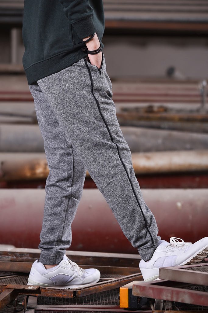 Trousers With An Elastic Waistband And Adjustable Drawstrings Tex